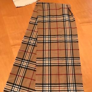 Look a like Burberry check scarf